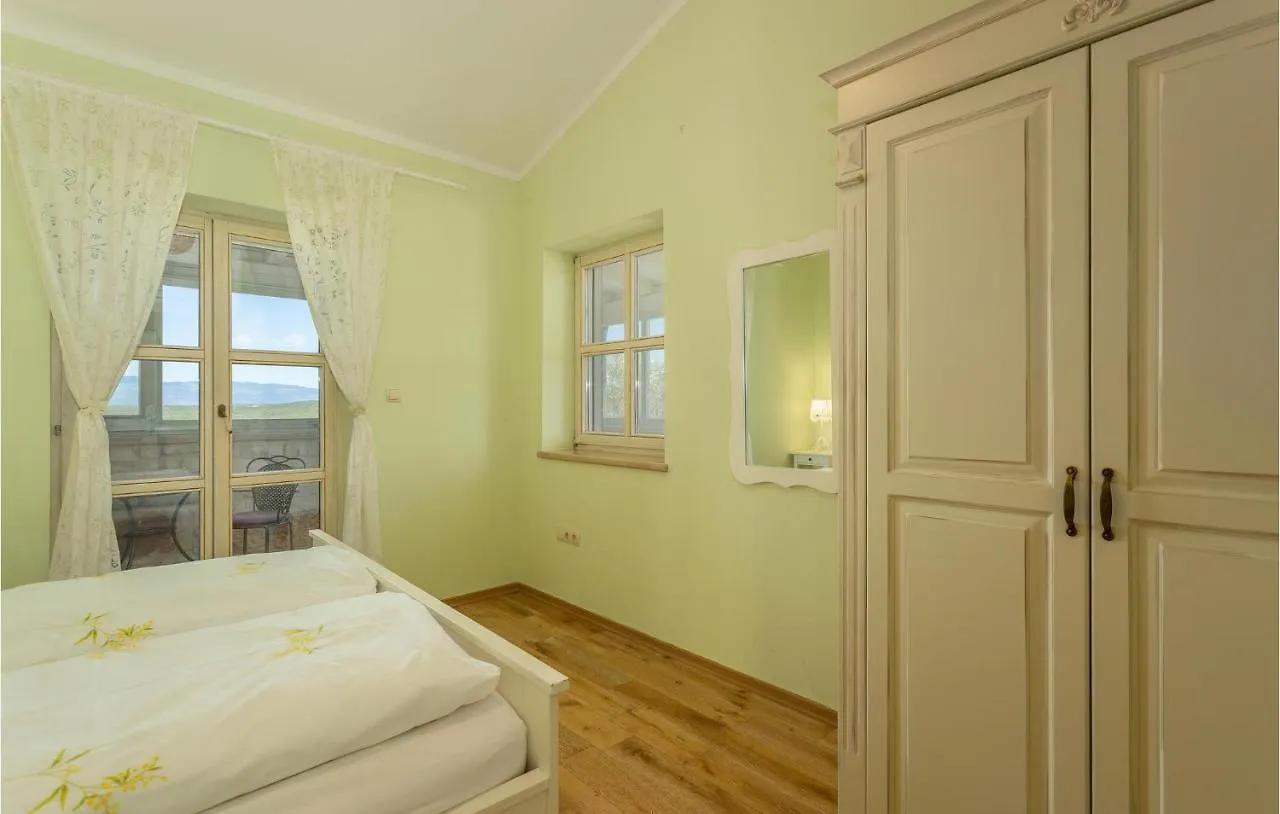 Stunning Home In Malinska With Wifi